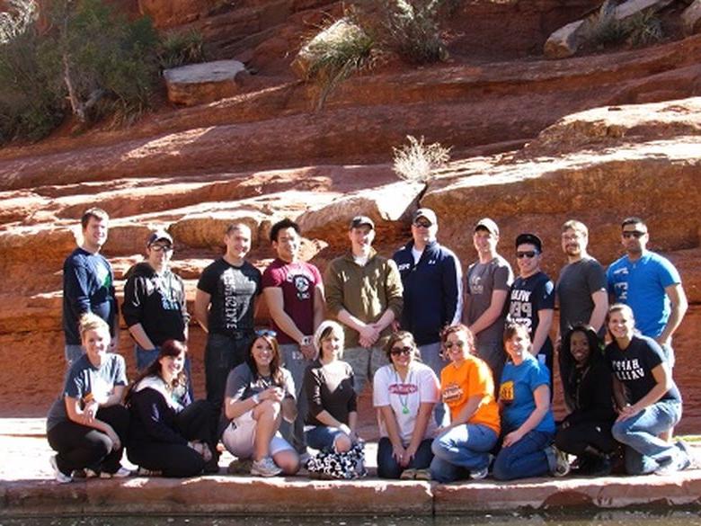 Students on the alternative spring break trip in Arizona
